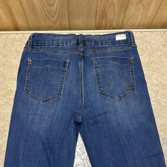 Seven7 Classic Blue Women's Jeans. Boot Cut - Picture 5 of 6